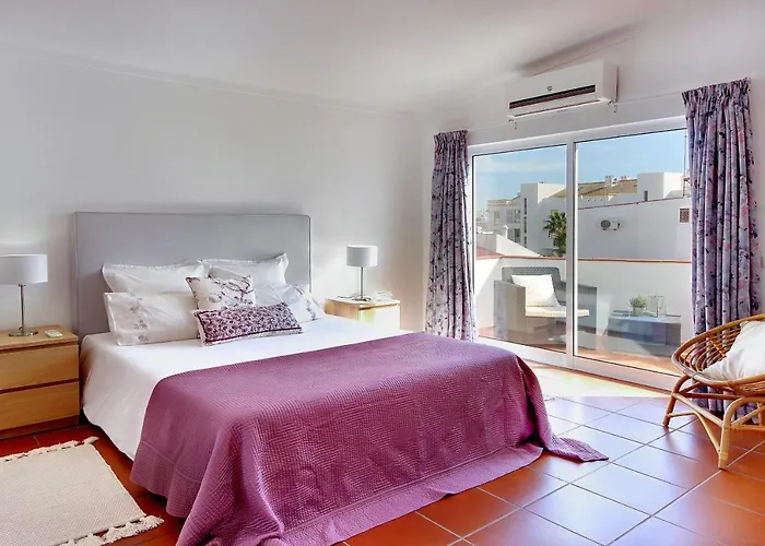 Francella- Relaxing Holidays In An Ideal Location By Dreamvillasalbufeira Villa *